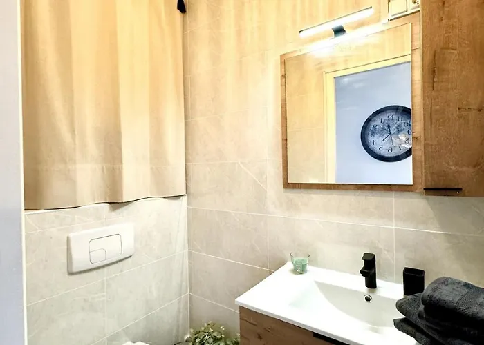 Le Grand Port - T2 With Parking 艾克斯莱班